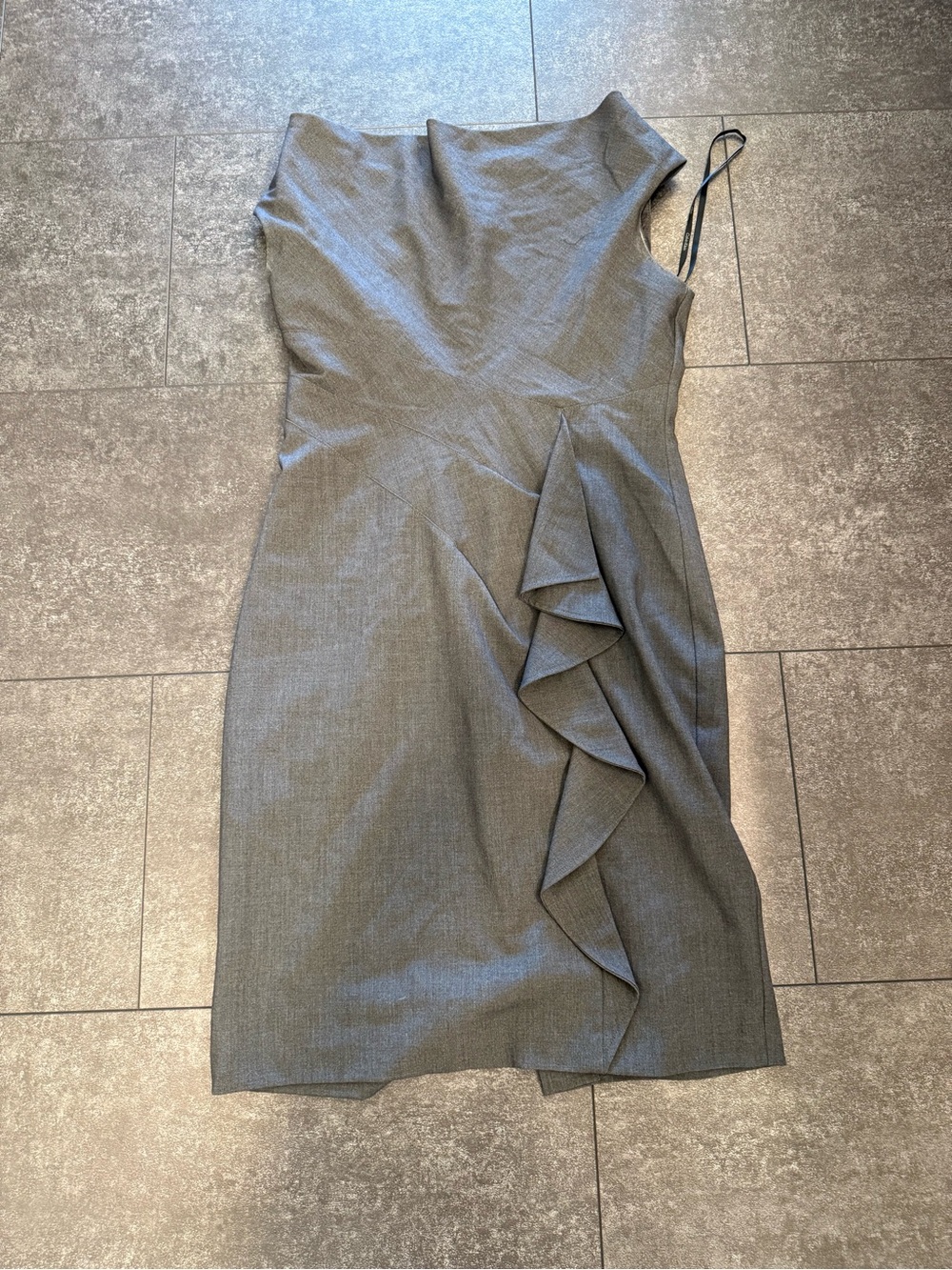 Calvin Klein Gray One-Shoulder Ruffle Sheath Dress